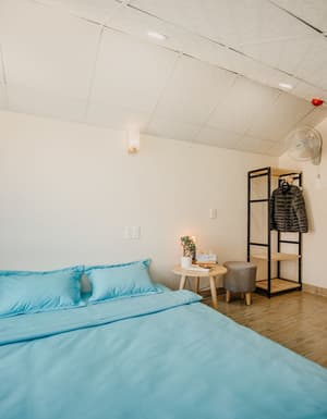 thumbnail: Interior