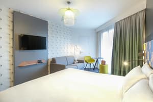 thumbnail: Room