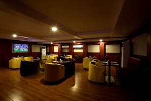 thumbnail: Lounge