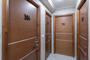 thumbnail: Hallway