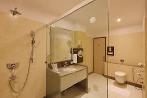 thumbnail: Bathroom amenities