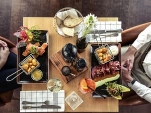 thumbnail: Restaurant