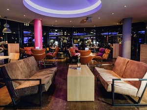 thumbnail: Bar (on property)