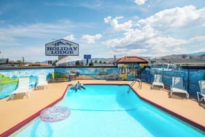 thumbnail: Outdoor pool