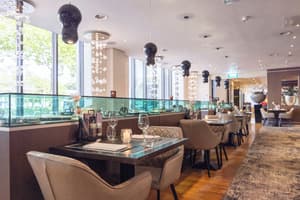 thumbnail: Restaurant