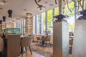 thumbnail: Restaurant