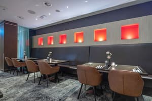 thumbnail: Restaurant