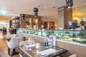 thumbnail: Restaurant