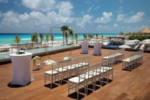 thumbnail: Banquet hall