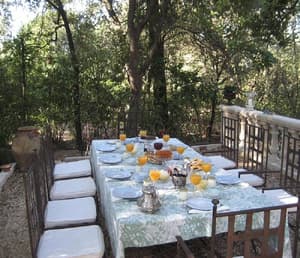thumbnail: Breakfast area