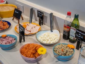 thumbnail: Breakfast area