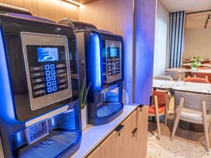 thumbnail: Breakfast area