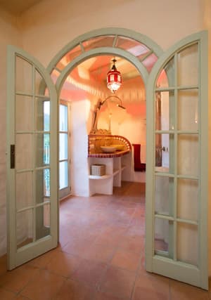 thumbnail: Interior