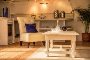 thumbnail: Outdoor dining
