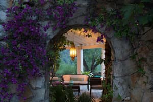 thumbnail: Exterior