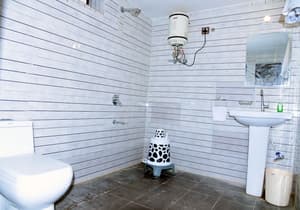 thumbnail: Bathroom shower