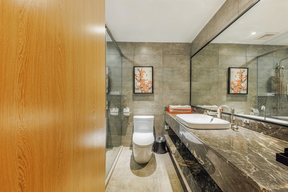 Bathroom shower