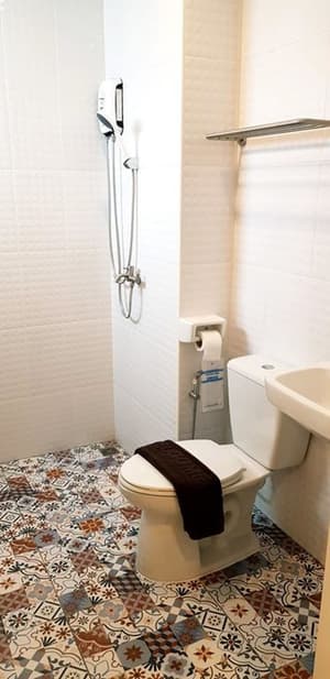 thumbnail: Bathroom