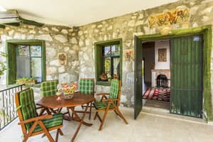 thumbnail: Terrace/patio