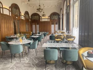 thumbnail: Restaurant