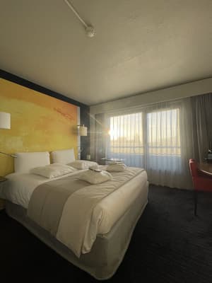 thumbnail: Room
