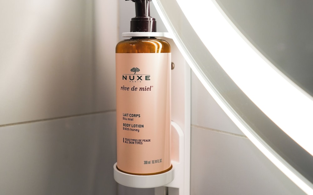 Bathroom amenities