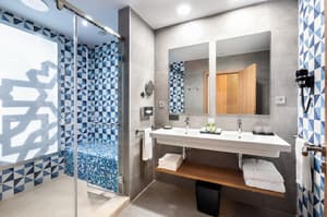 thumbnail: Bathroom sink