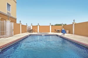 thumbnail: Pool