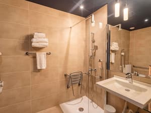 thumbnail: Bathroom