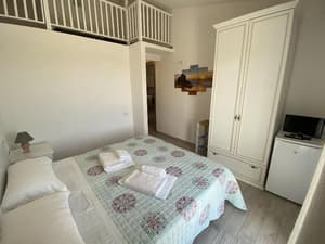 thumbnail: General view