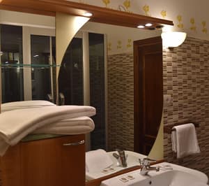 thumbnail: Interior