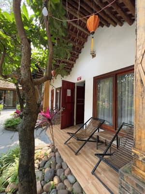 thumbnail: Front of property