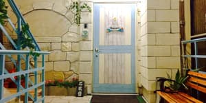 thumbnail: Exterior