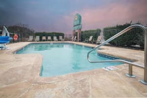 thumbnail: Pool