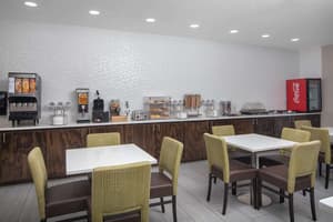 thumbnail: Breakfast area