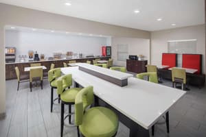 thumbnail: Breakfast area