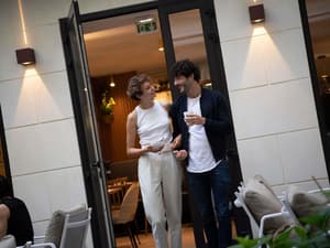 thumbnail: Bar (on property)