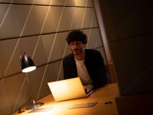 thumbnail: Business center