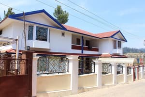 thumbnail: Front of property