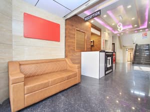 thumbnail: Lobby sitting area