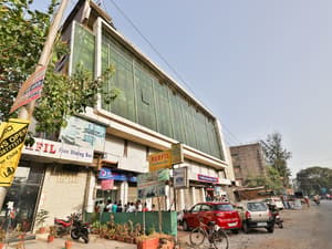 thumbnail: Front of property
