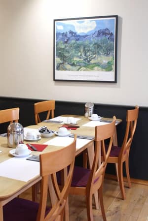 thumbnail: Restaurant