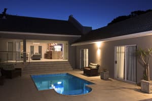 thumbnail: Courtyard