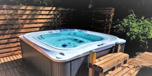 thumbnail: Jetted tub