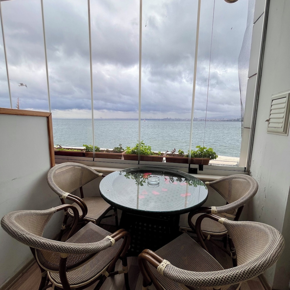 Restaurant-cafeteria