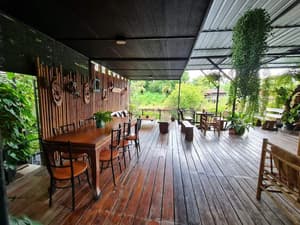thumbnail: Exterior