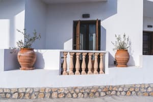 thumbnail: Exterior