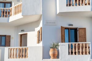 thumbnail: Exterior