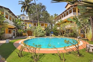 thumbnail: Outdoor pool