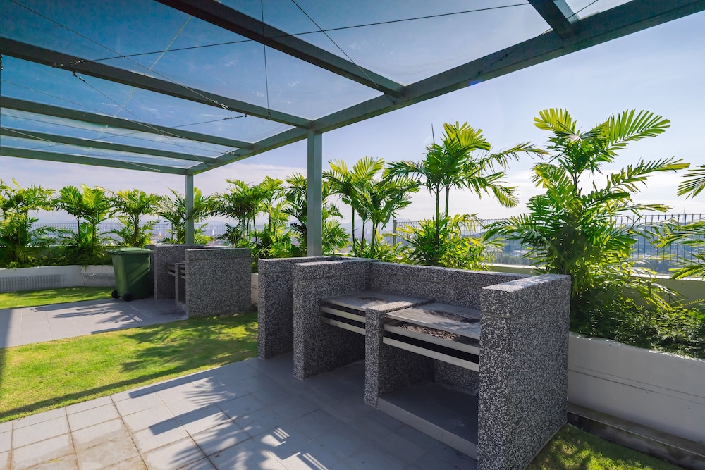 BBQ/picnic area